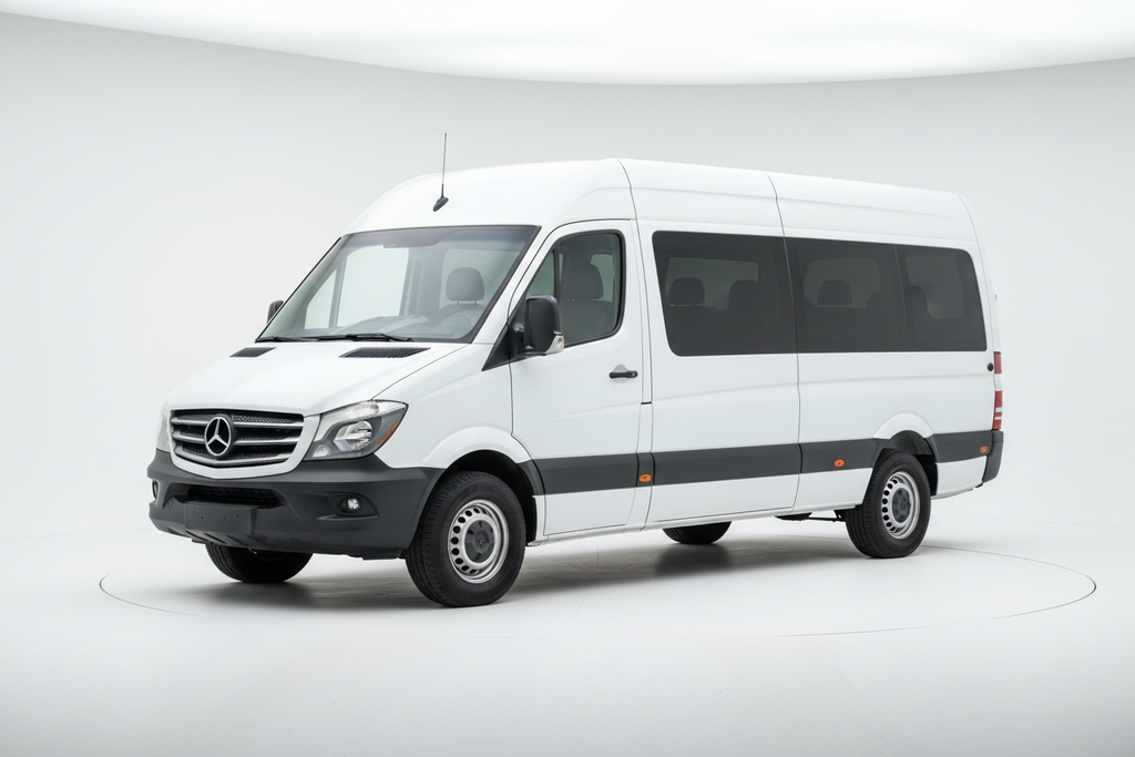 Mercedes Sprinter бял пътнически бус
